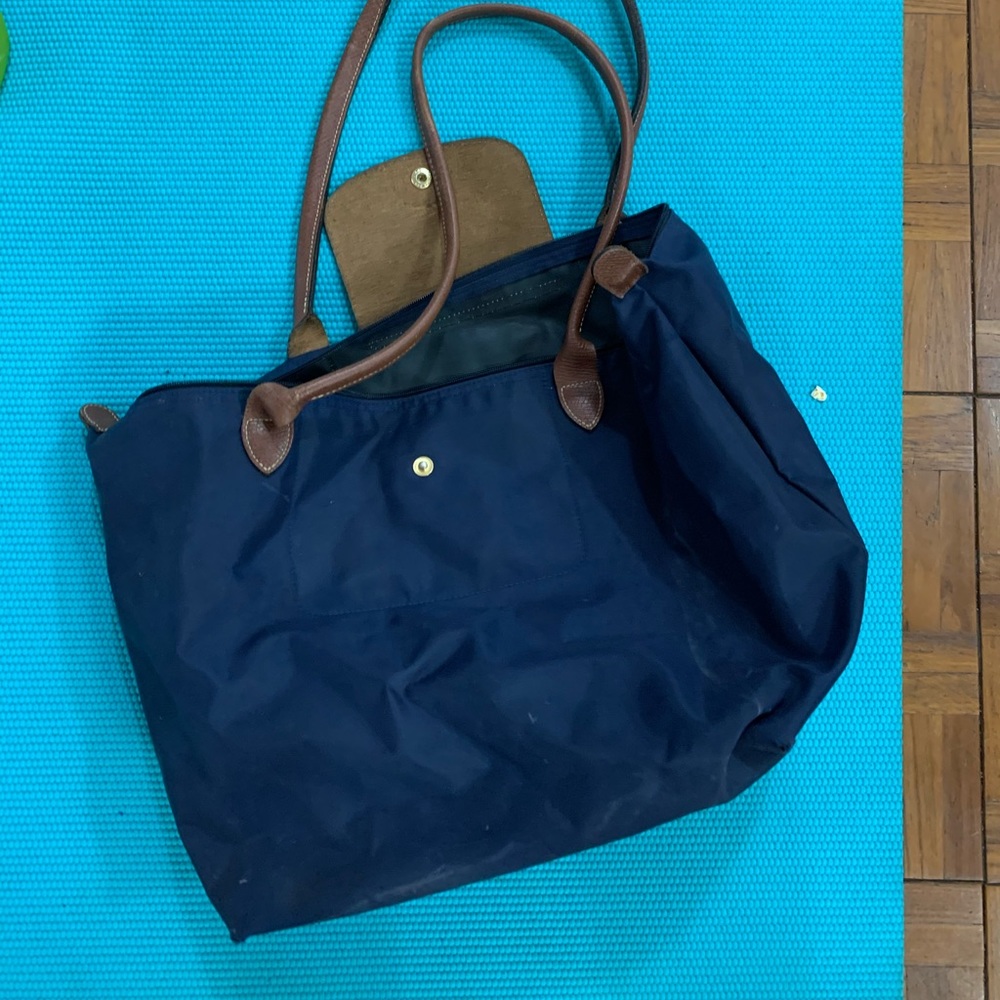 Long champ in blue